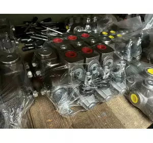 Гидрораспределитель GMS 150L GS16/3 150-170 л/мин 3 секционный с плавающими секциями Кировец, К700 Гидрораспределитель GMS 150L GS16/3 150-170 л/мин 3 секционный с плавающими секциями Кировец, К700