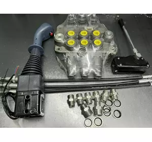 Гидрораспределитель GMS 90л/мин Италия 3 секции с плавающими на тросах с джойстиком и тросовой рукояткой Гидрораспределитель GMS 90л/мин Италия 3 секции с плавающими на тросах с джойстиком и тросовой рукояткой