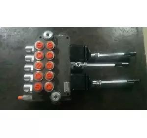 Гидрораспределитель болгарский 5Р40 с джойстиком Гидрораспределитель болгарский 5Р40 с джойстиком