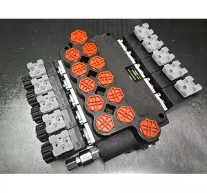 Гидрораспределитель с электроуправлением 5 секции Z50 12 Вольт корейский Гидрораспределитель с электроуправлением 5 секции Z50 12 Вольт корейский