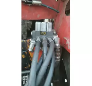 Гидрораспределитель импортный на МТЗ, Т40, ЮМЗ 3 секционный с плавающими положениями (вместо Р80 3/1 222) Гидрораспределитель импортный на МТЗ, Т40, ЮМЗ 3 секционный с плавающими положениями (вместо Р80 3/1 222)