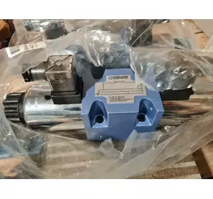 Гидрораспределитель Ponar 4WE10 E 62/W110-RNZ4L трехпозиционный четырехлинейный, cetop 5, ду=10 мм Гидрораспределитель Ponar 4WE10 E 62/W110-RNZ4L трехпозиционный четырехлинейный, cetop 5, ду=10 мм