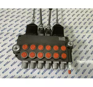 Гидрораспределитель 6 секций с джойстиками на экскаватор ЮМЗ ЭО 2621 Борекс Гидрораспределитель 6 секций с джойстиками на экскаватор ЮМЗ ЭО 2621 Борекс