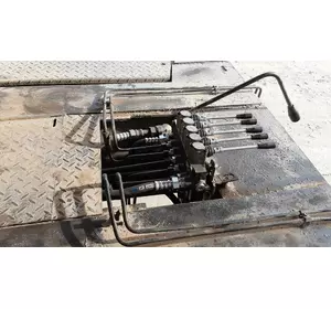 Гидрораспределитель болгарский на автокран ГЯ Ивановец КС-3577 КС-3575, КС-35714 Гидрораспределитель болгарский на автокран ГЯ Ивановец КС-3577 КС-3575, КС-35714