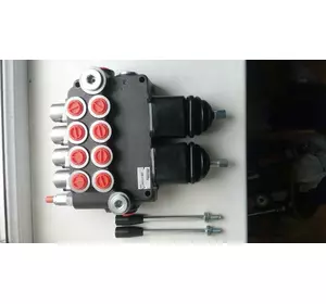 Гидрораспределитель 4 секции 4Р40 с джойстиком Гидрораспределитель 4 секции 4Р40 с джойстиком