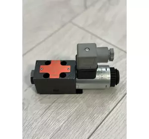 Гідророзподільник Argo Hytos RPE3-042R11/02400E2K5/001 (4WE6D Ве6.574А) Гідророзподільник Argo Hytos RPE3-042R11/02400E2K5/001 (4WE6D Ве6.574А)