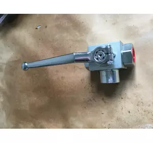 Кран гідравлічний кульовий 3/8" Італія 3-ходовий 35 л/хв Кран гідравлічний кульовий 3/8" Італія 3-ходовий 35 л/хв