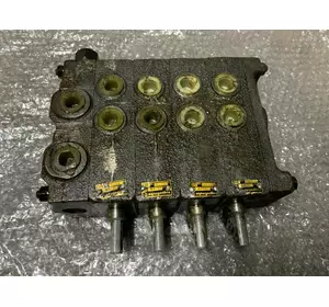 Гідророзподільник РХ-346 (9 секцій) Гідророзподільник РХ-346 (9 секцій)