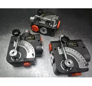 Регулятор витрати 3х лінійний зі скиданням у бак і запобіжним клапаном G 3/4" BSP 120 л/хв Регулятор витрати 3х лінійний зі скиданням у бак і запобіжним клапаном G 3/4" BSP 120 л/хв