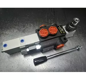 Гідророзподільник 1Р80 з пневмокеруванням на підйом кузова 1 секційний 80-100 л/хв Корея Гідророзподільник 1Р80 з пневмокеруванням на підйом кузова 1 секційний 80-100 л/хв Корея