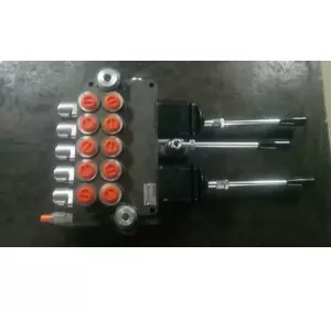 Гідророзподільник болгарський (гідравлічний розподільник) 5Р40 з джойстиком Гідророзподільник болгарський (гідравлічний розподільник) 5Р40 з джойстиком