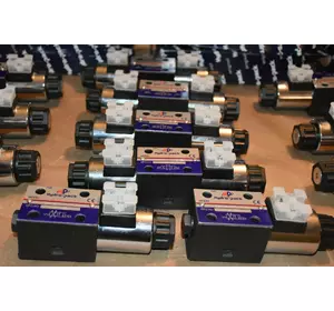 Гідророзподільник 4WE6 електромагнітний односторонній Ве6.573 Гідророзподільник 4WE6 електромагнітний односторонній Ве6.573