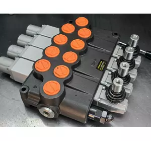 Гідророзподільник SD18 4 секційний 160 л/хв з плавальними секціями (Walvoil) Гідророзподільник SD18 4 секційний 160 л/хв з плавальними секціями (Walvoil)