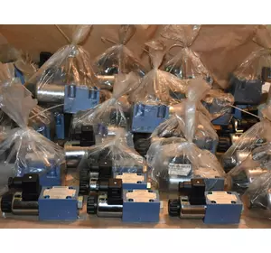 Гідророзподільник Ponar 4WE6 J 32/G24NZ4 схема J (ВЕ-6.34) Гідророзподільник Ponar 4WE6 J 32/G24NZ4 схема J (ВЕ-6.34)