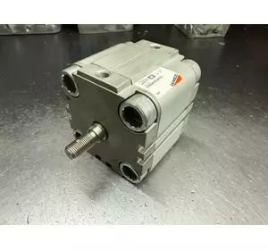 Пневмоциліндр Camozzi 31M2A063A030 (хід 30 мм) Пневмоциліндр Camozzi 31M2A063A030 (хід 30 мм)