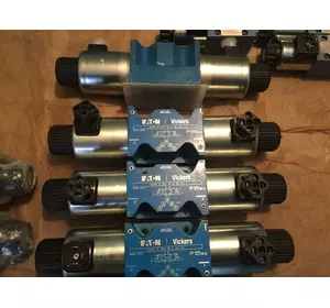 Гідророзподільник 4WE10 Eaton Vickers схема Е (ВЕ10.44) Гідророзподільник 4WE10 Eaton Vickers схема Е (ВЕ10.44)