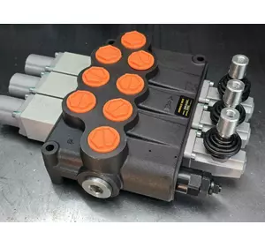 Гідророзподільник SD18 3 секційний 160 л/хв з плавальними секціями (Walvoil) Гідророзподільник SD18 3 секційний 160 л/хв з плавальними секціями (Walvoil)