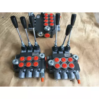 Гидрораспределитель болгарский Р80-3/3-222 на ХТЗ-121, ХТЗ-121М