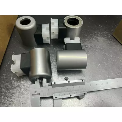 Електромагнітна котушка соленоїд Італія діаметр 19 мм довжина 50 мм вольтаж 24 вольти DC