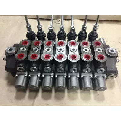 Розподільник гідравлічний на лісовий маніпулятор