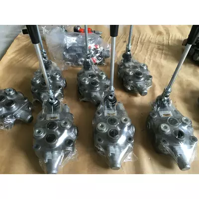 Гідророзподільник на трактор ХТЗ-150К