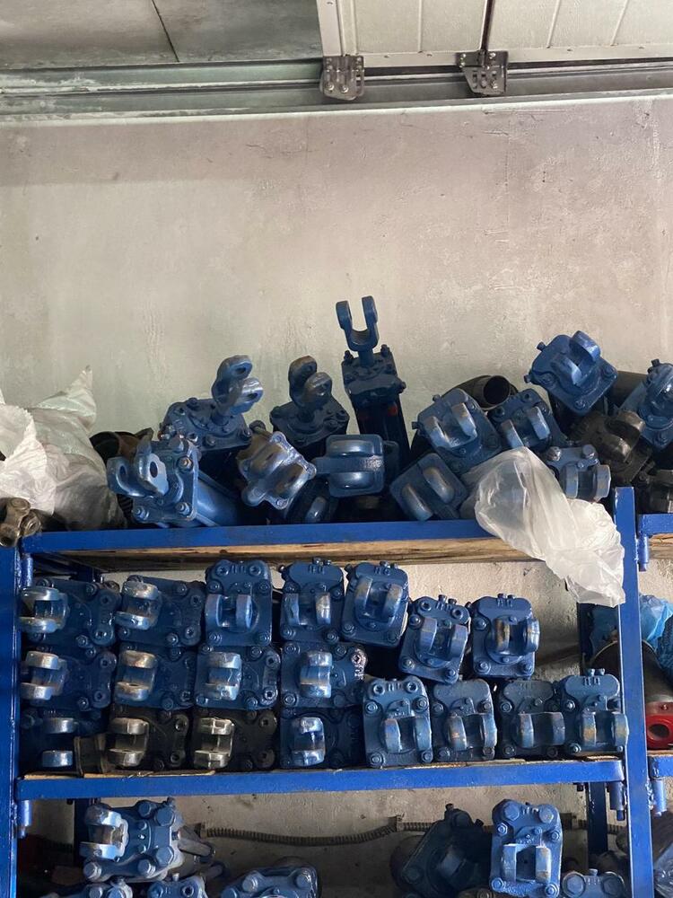 Купить Гидроцилиндр ГАЗ-53 подъема кузова 4х штоковый - Гидроцилиндры ...